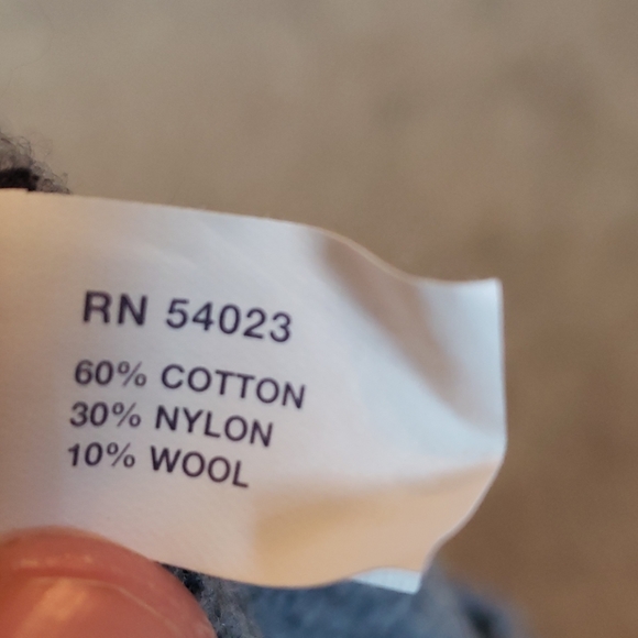 Gap Sweater Vest and Oxford Shirt - Picture 9 of 9